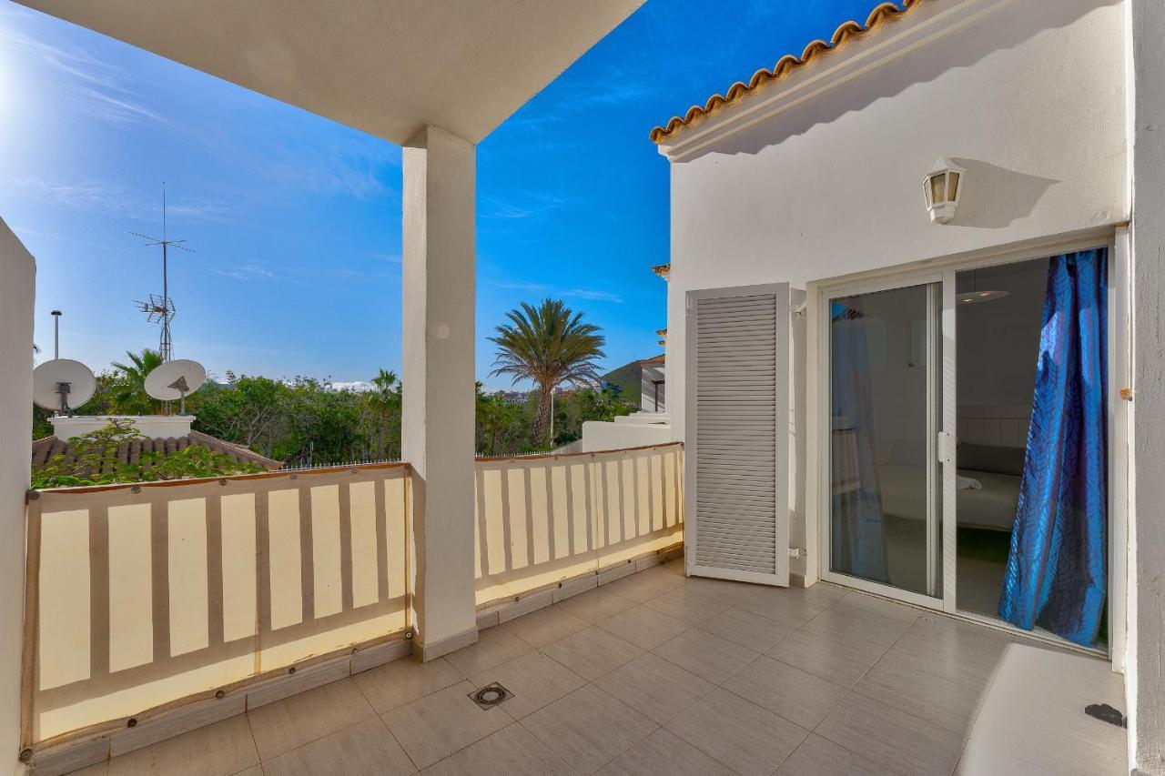 Chalet Playa De Las Americas Arona  Exterior photo